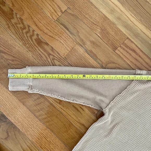 Aerie Waffle Knit Womens Small Tan Long Sleeve V-Neck Relaxed Fit Thermal Top - Picture 9 of 9